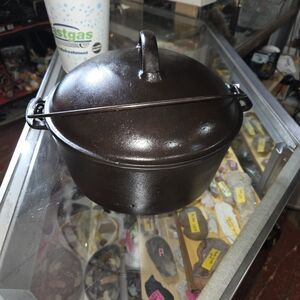 Classic Brown Cast Iron Pot with Lid